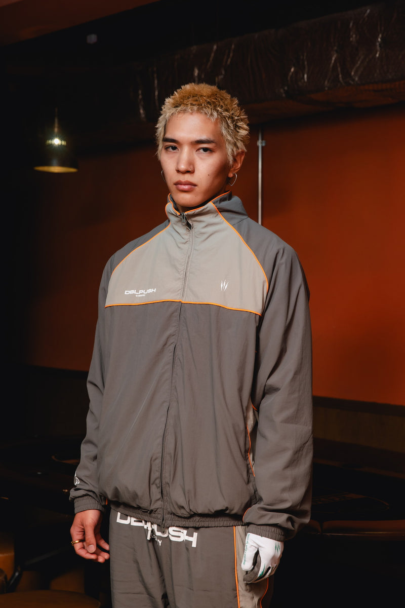 TNRCN NYLON SETUP JACKET KHAKI