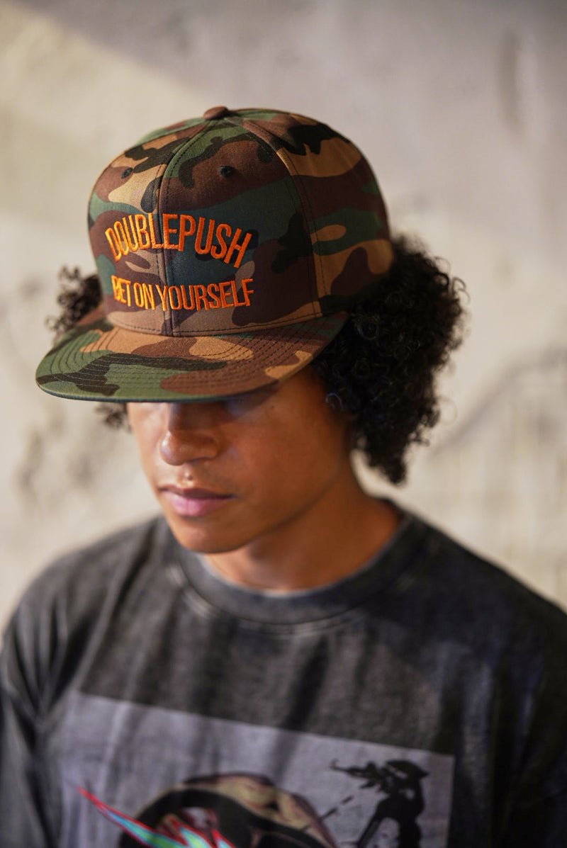 DOUBLE PUSH THUNDER FLAT CAP | CAMO