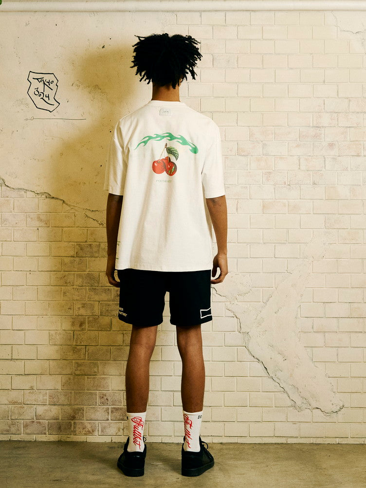 SWEEP SHORT SLEEVE T-SHIRTS ｜ WHITE